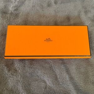 Hermes Box 9.75x4”